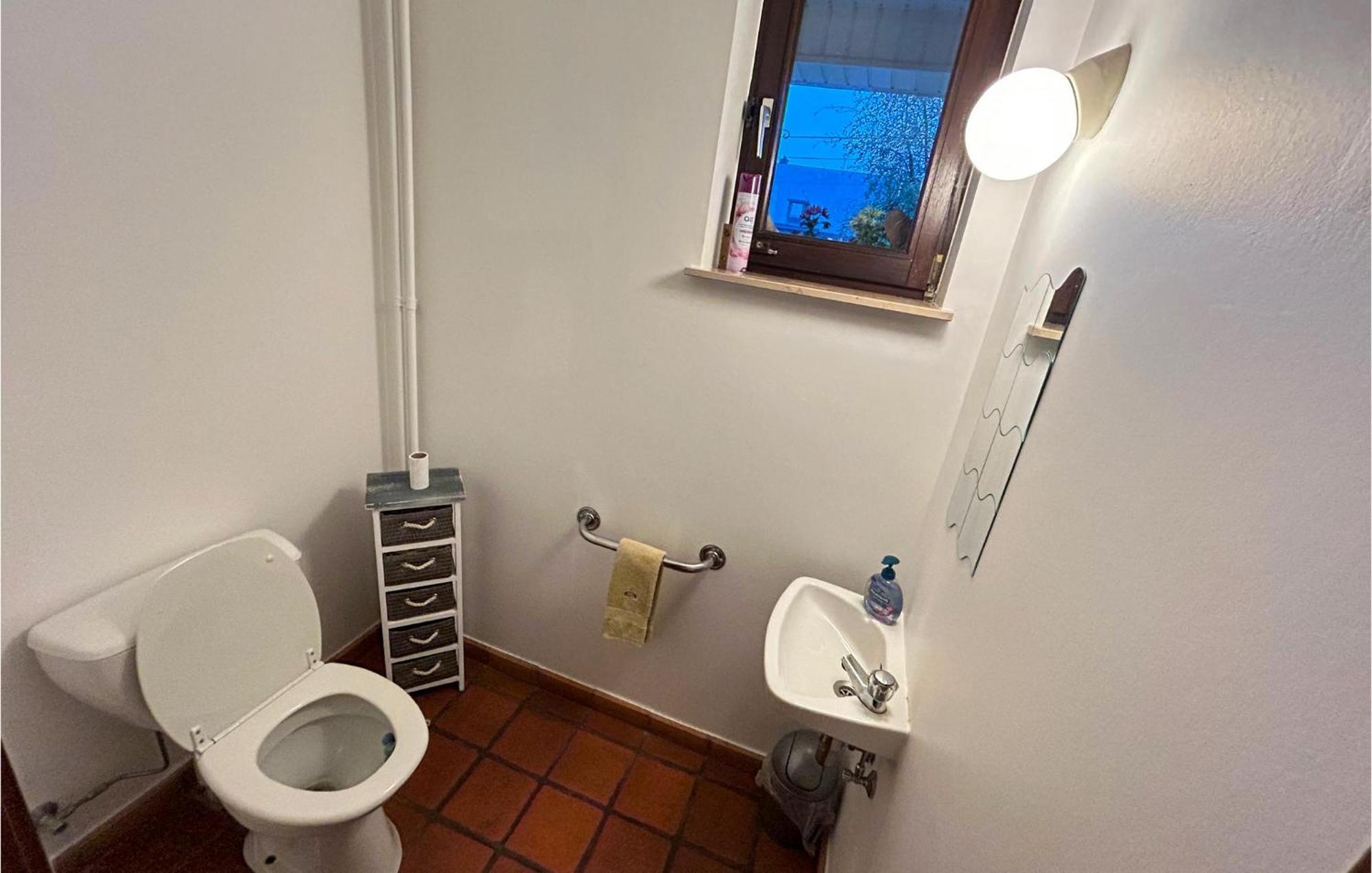 Stunning Apartment In Bastogne With Wifi Екстериор снимка